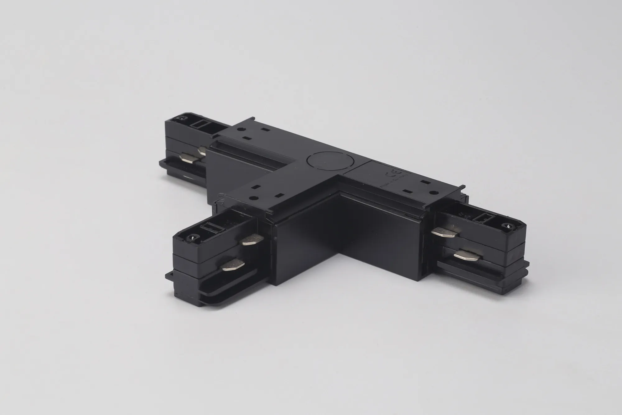 T Coupler With Feeding Option 3 Circuit Surface Mounted Track Right 555 1 1212 2  Eutrac 3 Circuit Surface-Black